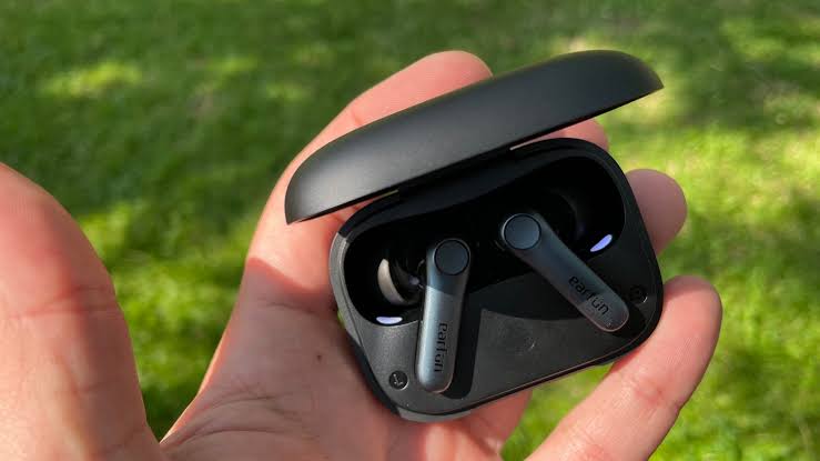 The Best Budget Earbuds with Noise Cancellation in 2025