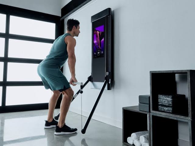 The Ultimate Guide to Smart Fitness Equipment for 2025